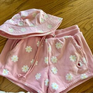 Champion Pink and White Floral Bucket Hat size Small